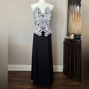 Jessica McClintock Y2K Vintage Black and White Gown